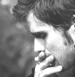 thesweetdarlingblossom:OH MY GOODNESS I DIDNT EVEN NOTICE THAT ALL THE KISSES PARALLELED EACHOTHER!