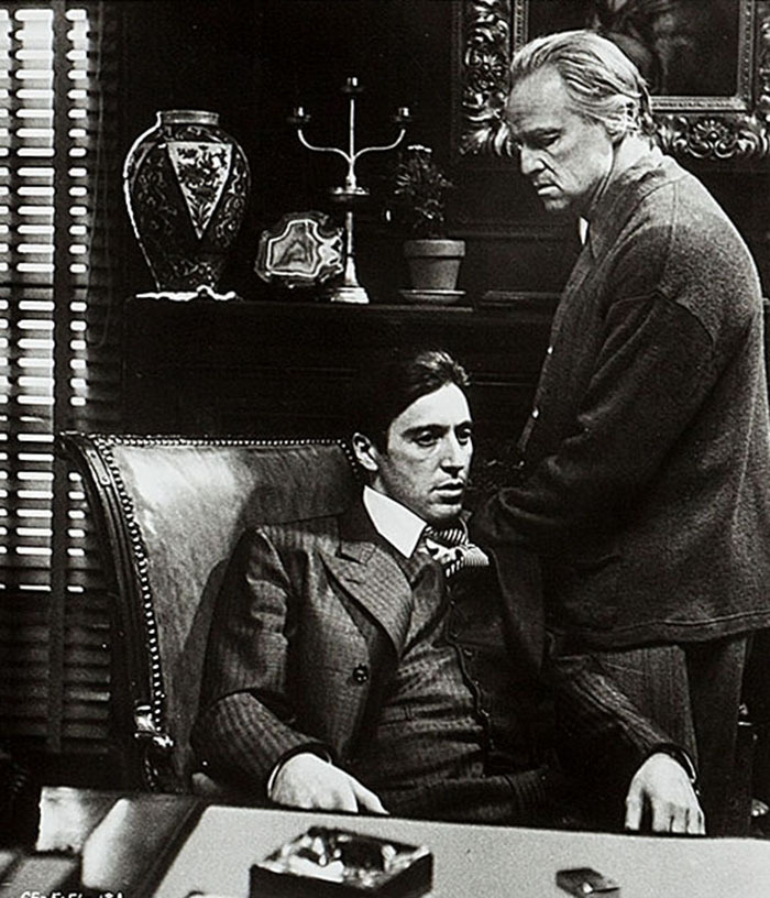 Sala66 — Al Pacino y Marlon Brando en “El Padrino” (The...