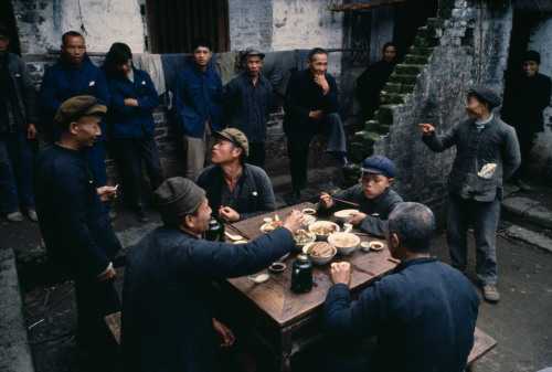 fotojournalismus:  Guangxi, China, 1980. porn pictures