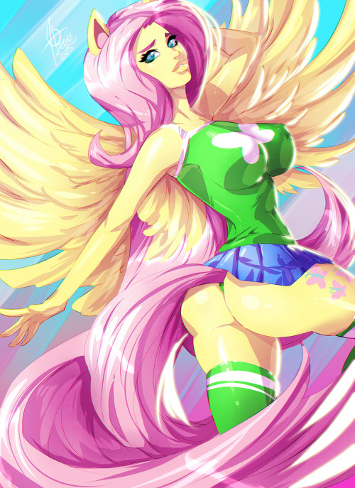 humanized-mane-six:                                                                                                                                        Rainbow Dash - My Little Pony-FANART