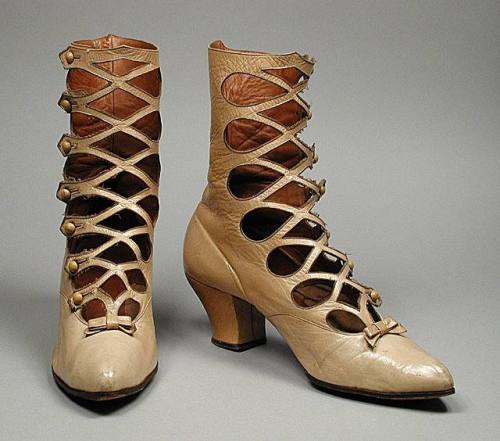 shewhoworshipscarlin:Boots, 1895.