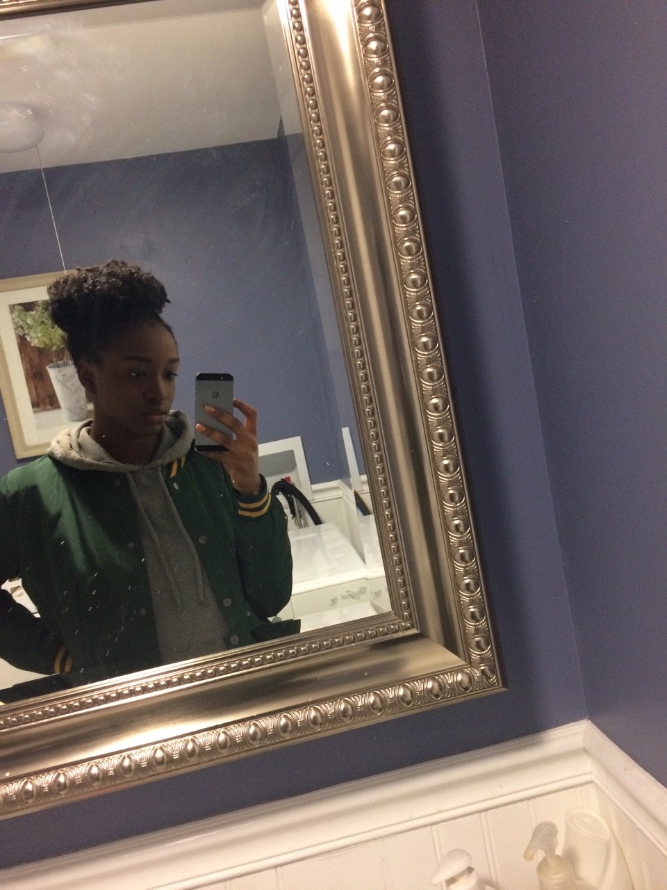 awkwardnaijagyel:  felt cute today and also my natural hair is flourishing