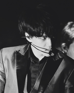 kaibility:  kim jongin ; red - for krisinsanity. 