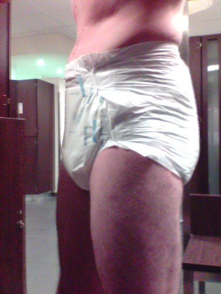 corney512:  Padded in the gym: I completed a dare: A friend of mine told me: “Hey, go to the gym diapered, change clothes in the locker room, do your excecises diapered, come back, take a shower and diaper up again.” Quite thrilling. Here are some