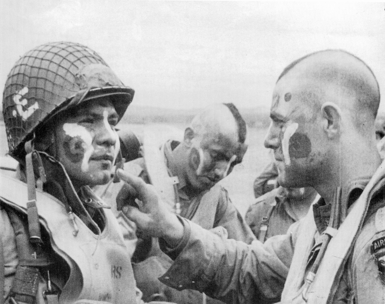 ineversurrender:  American WWII Army combat soldiers (101st Airborne Division) with
