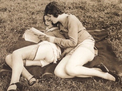 heresynsfw:eden-duh:Vintage Lesbian Couples @ella-ella