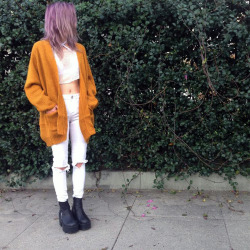 Unif:  Hole Cardigan + Push Jeans And Crash Top