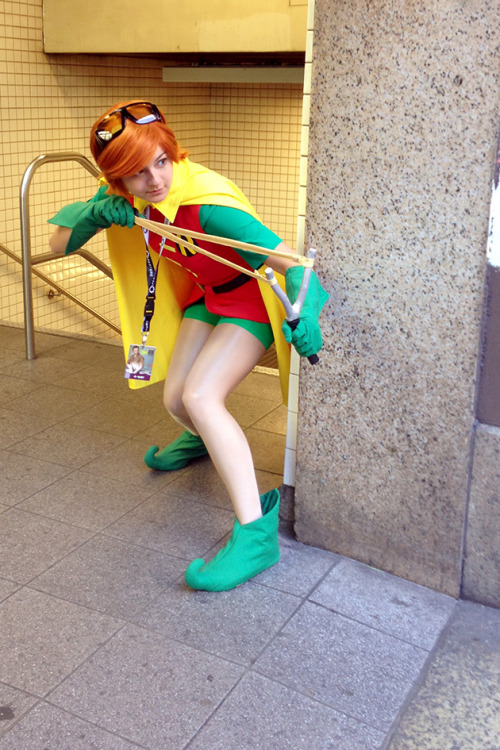 browsethestacks:  Robin (Carrie Kelley) Cosplay porn pictures