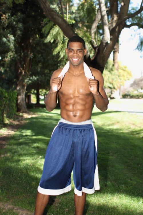 beautifulblackmenfromphilly:  http://beautifulblackmenfromphilly.tumblr.com/