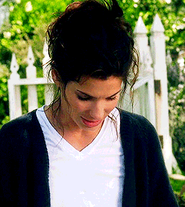 Sandra Bullock As Sally Owens In Practical Magic (1998) Dir. Griffin Dunne
