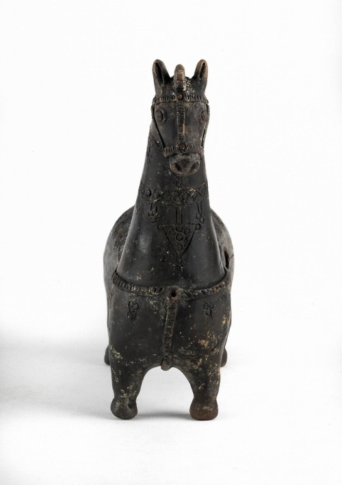 Black ceramic rhyton in the shape of a saddled horse (Amlash culture,Iran).