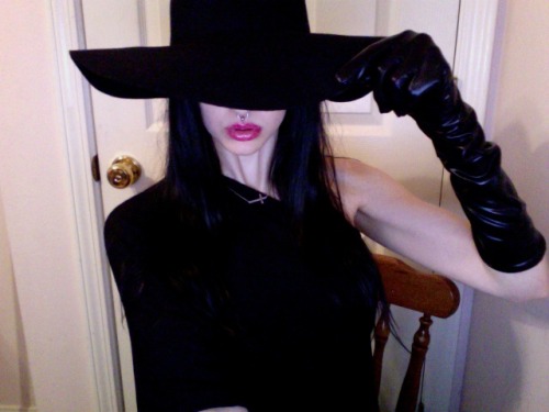 Where in the world is…gothic sandiego Got a new hat todayyyy and love it. :D