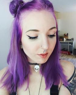 zombiecaptain:  Dyed my hair purple and omg