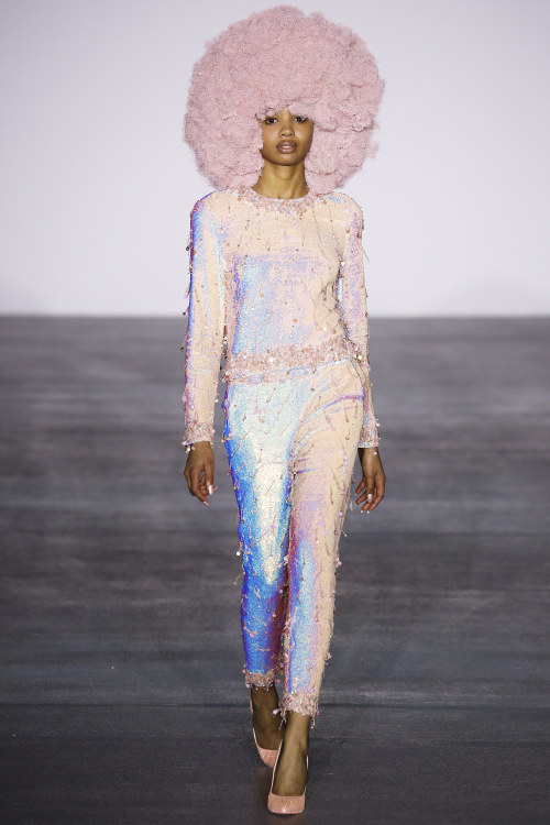 cheesy-ghost-butts:  wvrthy:  miss-mandy-m:  Poppy Okotcha for Ashish Fall 2016 LFW  YES POPPY, YESSS!!!  first-time-fused Garnet is that you???? 