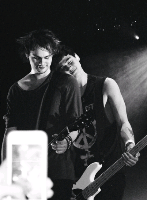 heartisinyourdream:  This is one of my favorite 5sos photos cause they are just so