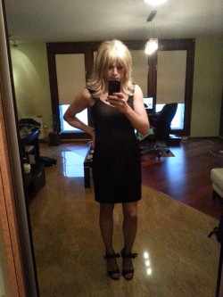 realcrossdressers:  Camila