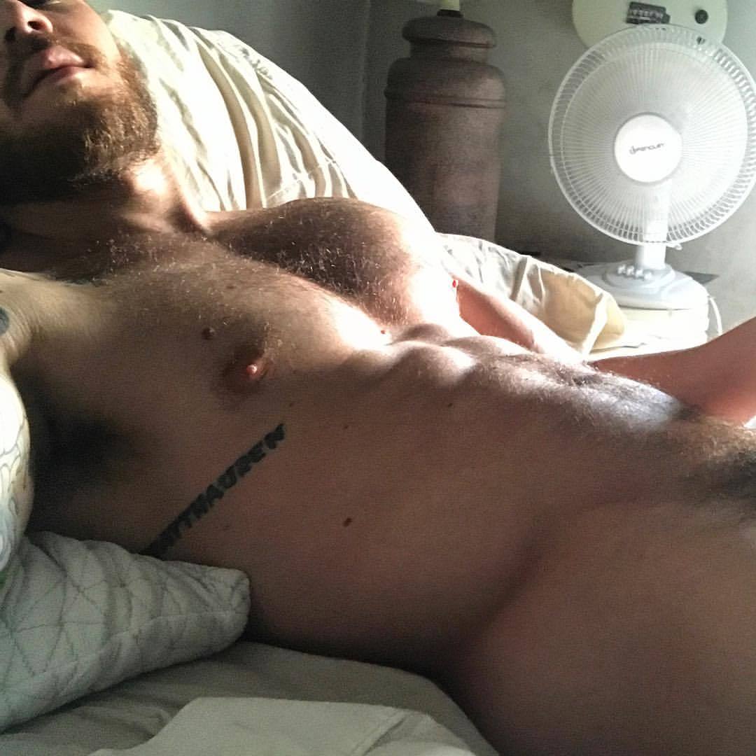 matthewcamp:  #summerbody #swishswish #fuckyeahmatthewcamp #cuddlebuddy #brojob #hoebutmakeitfashion