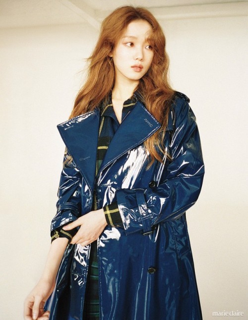  Lee Sung Kyung - Marie Claire Magazine December Issue ‘17 