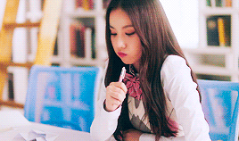 maknaemiso:send me your girl group bias and i’ll make you a gifset:eunha from gfriend for