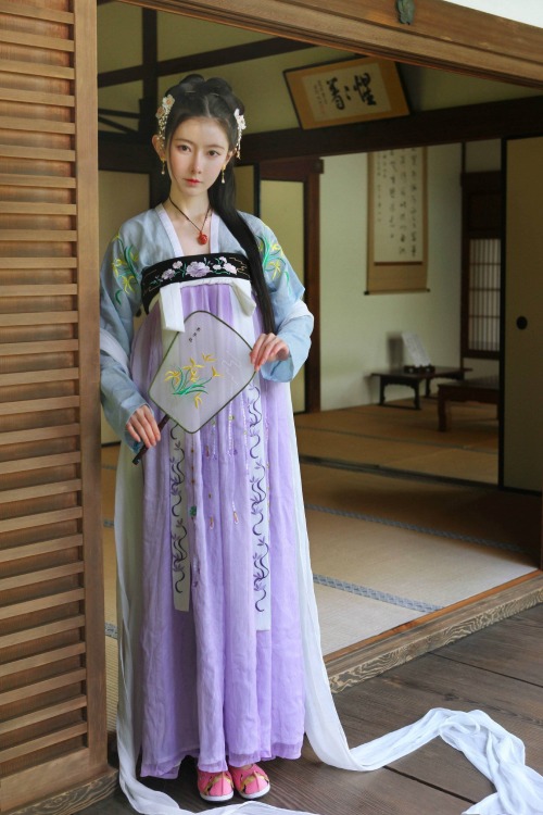 ziseviolet: 芥子记/Jieziji’s Hanfu (han chinese clothing) collections, Part 2 (Part 1). This collecti