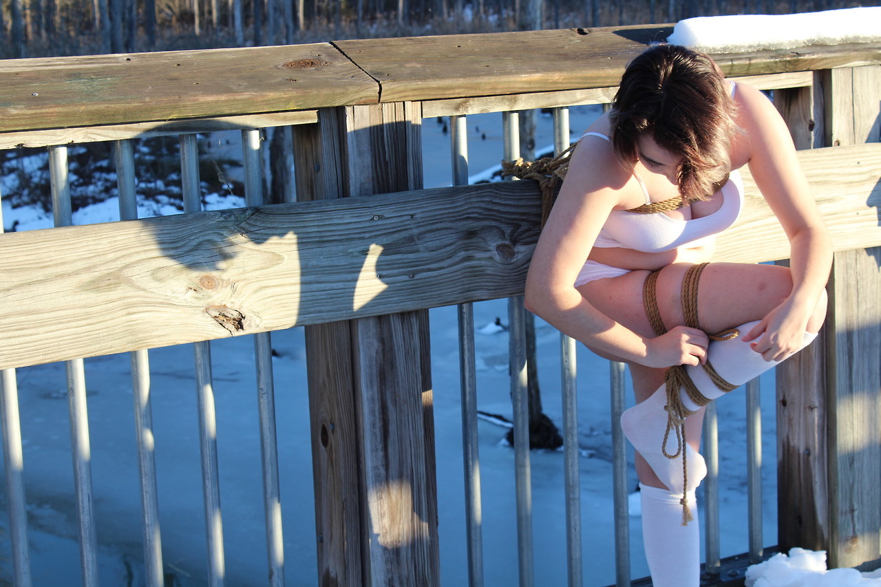 violetxchii:   - It’s a process -Futomomo partial suspension progression!Rope