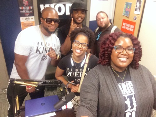 theantiquesoul:  BIG GIRL APPRECIATION DAY! I never get to share my media side with you all. I’m a big girl out here trying to show the world you can be BIG & BEAUTIFUL and be a media personality. I have one of the hottest shows on my college campus