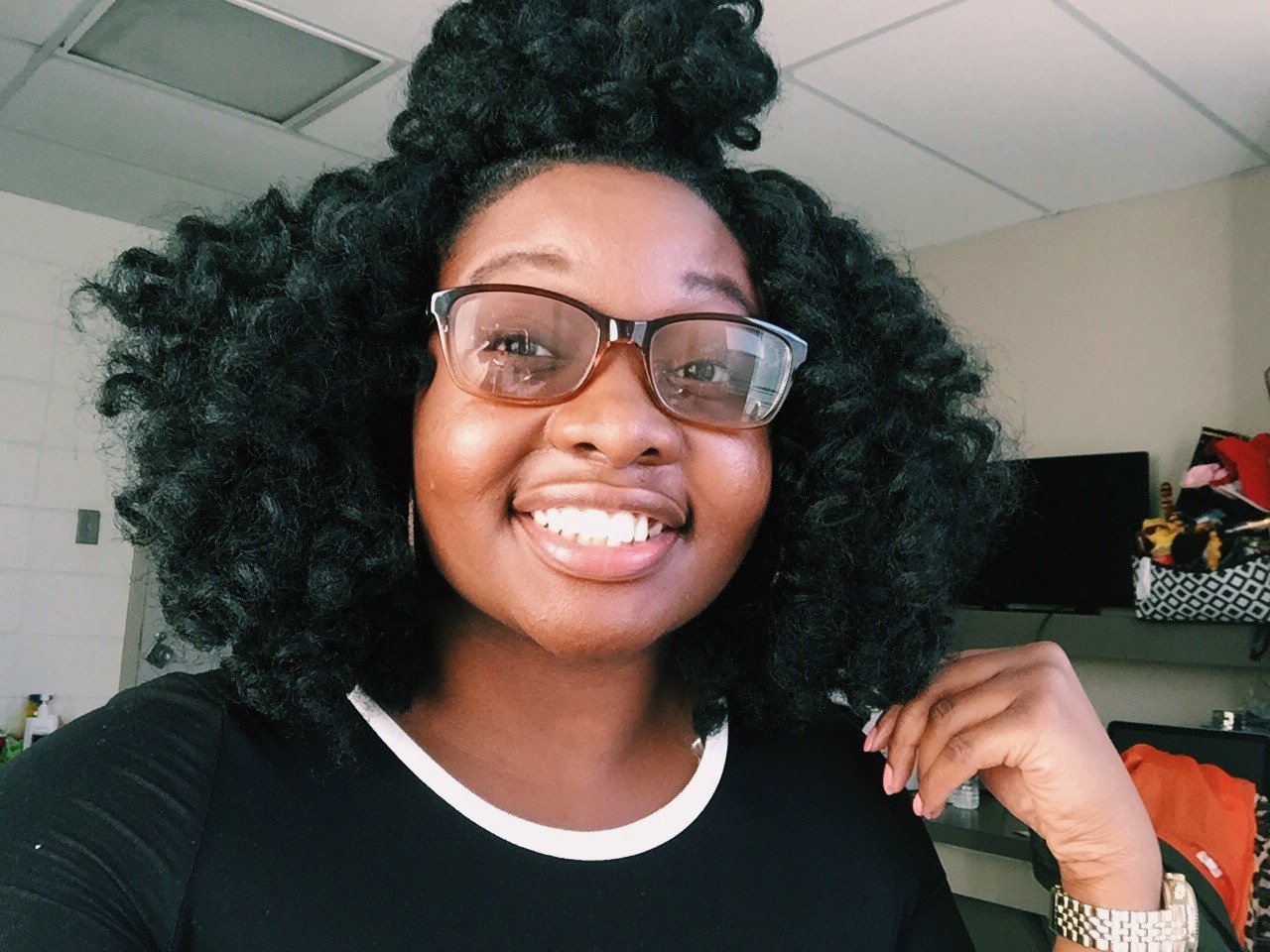 vintvge-love:  Hey bighead👋🏾✨