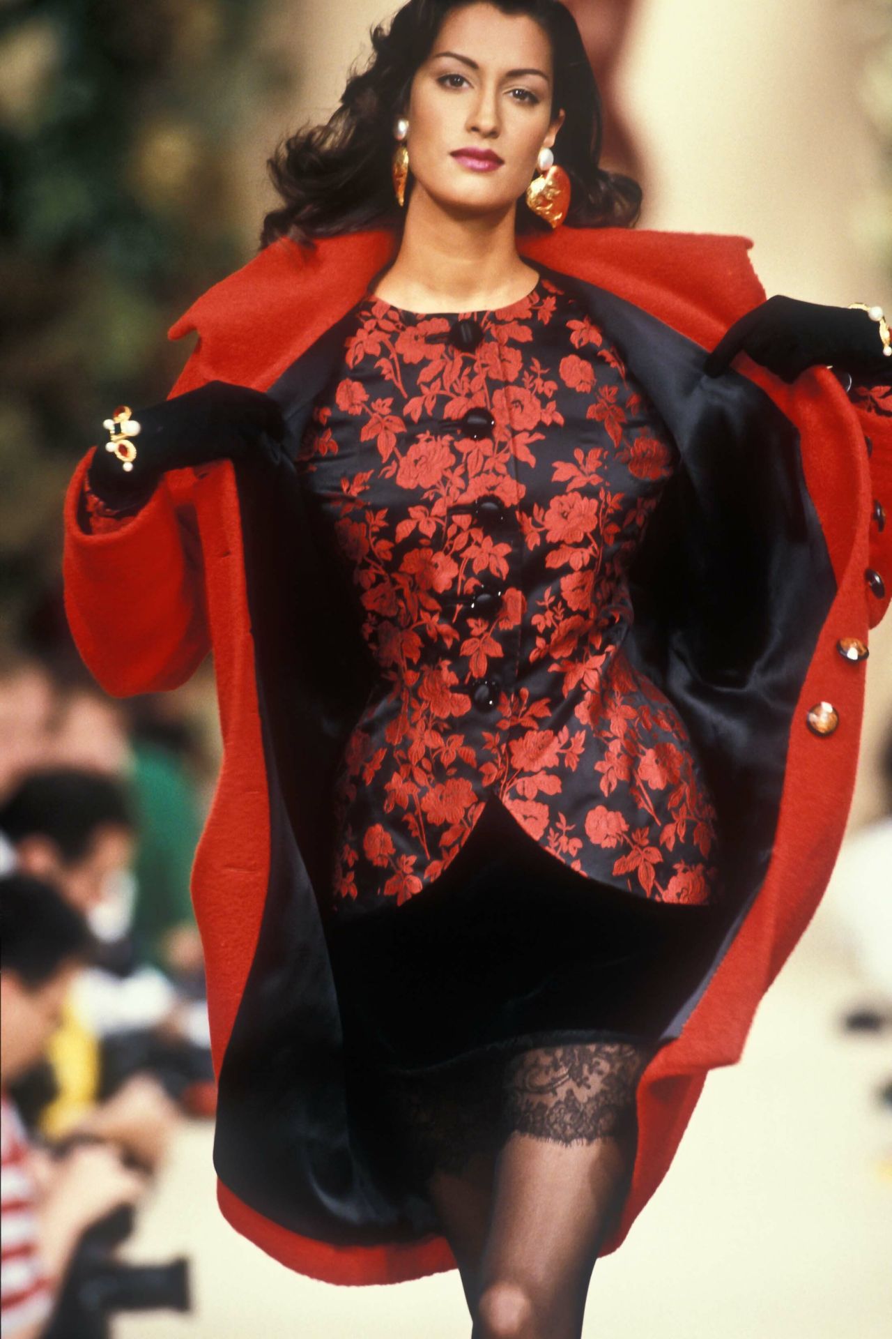 Yasmeen Ghauri / Yves Saint Laurent Haute Couture... - Yasmeen Ghauri