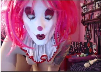 thatmissquin:  Happy #SexClownSundaycheck out my clown porn http://clips4sale.com/store/56029 
