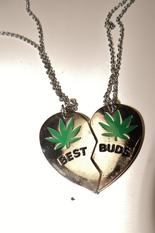 thatcalikush87:  reblog if you have someone that is up to smoke with you anytime