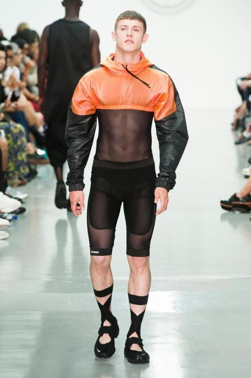 grabyourankles:  model walks for Astrid Andersen spring/summer 2015  Omg😭😍😍😍😍