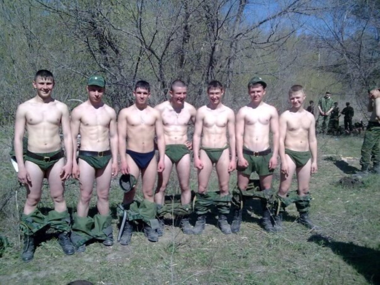 ★ Nude Soldiers ★