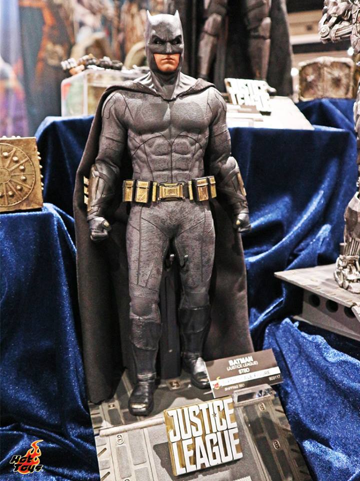 batmannotes:  Batman &amp; Justice League Figures@ SDCC 2017from Hot Toys