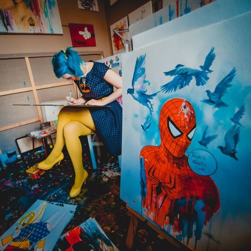 crossconnectmag:    Grunge Art by Lora Zombie  Born in a small town in Russia, in 1990,   Lora Zombie   (previously)       was set on becoming an artist a very early age. The self-taught painter first gained recognition in the late 2000s as her work