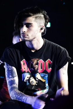: zayn in asia 2015