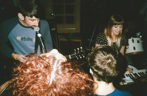 fvckingdemise:  Tigers Jaw by sconevibes on Flickr. 