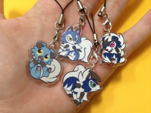 Double-Sided 1″ Acrylic Rockruff and Lycanroc Charms Available on Etsy!!These charms are drawn and d