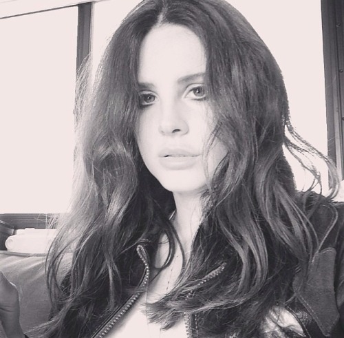 i-adore-lana:  Lana Del Rey announces her new single “West Coast”