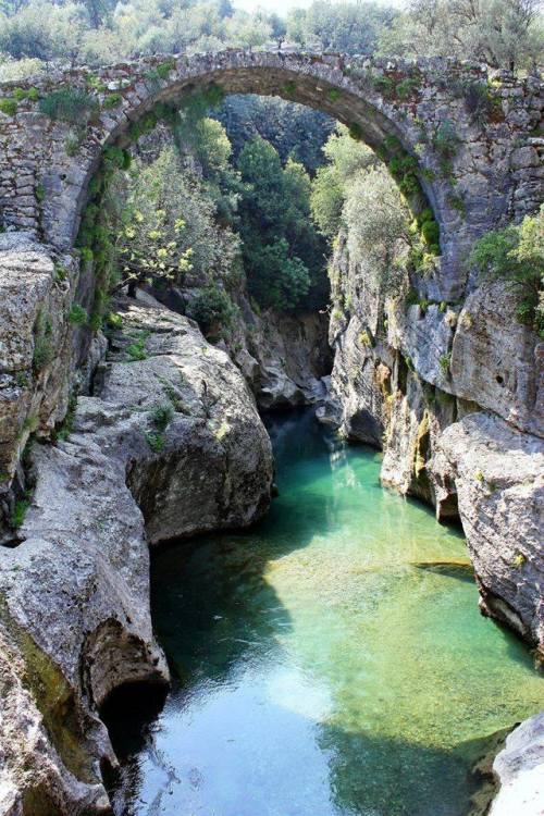 ancientorigins: The Roman bridge at Köprüçay River / Turkey