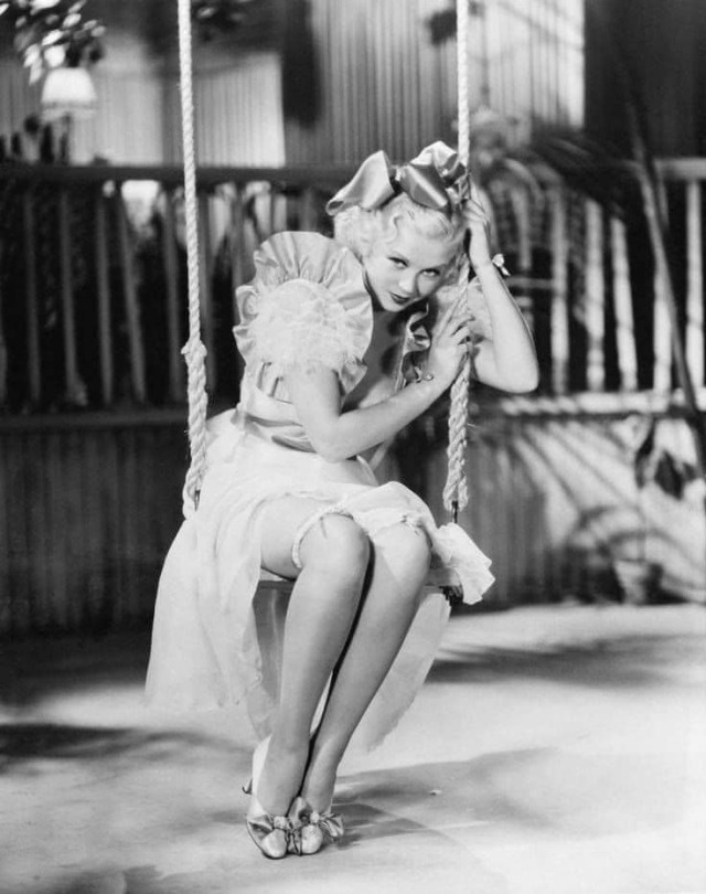 Pre-Code Hollywood Actresses. TOBY WING
Toby Wing (born Martha Virginia Wing, July 14, 1915 – March 22, 2001) was an 