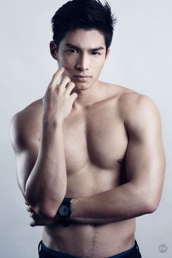 hotfilipinoboys:  Daniel Velasco 