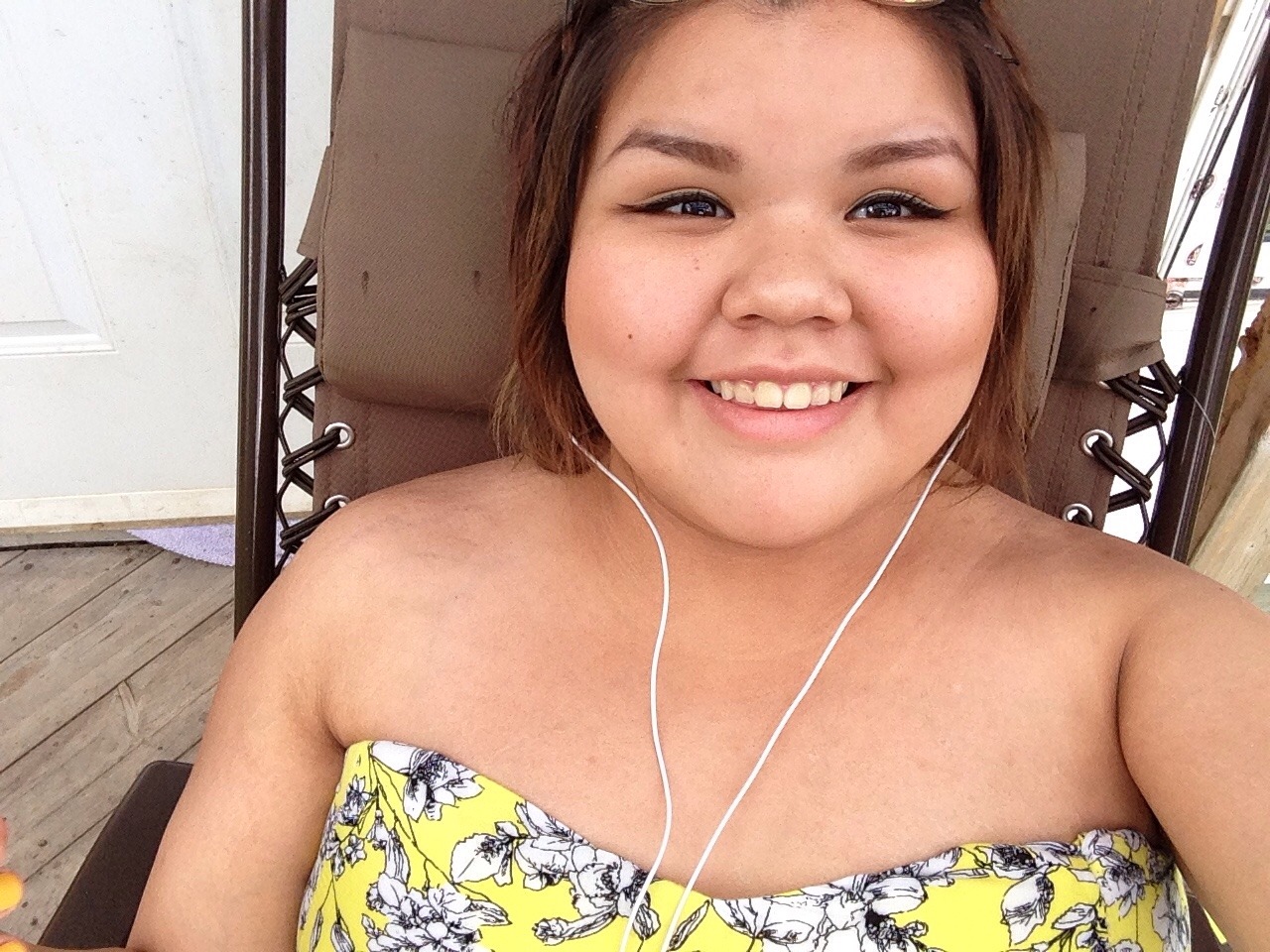 sunflower-queer:  ☀️ Happy Aboriginal Day! ☀️ Ojibwe / Wabaseemoong First