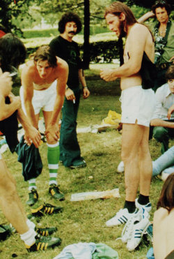 everybodyneedspinkfloyd:  Pink Floyd FC | 1974