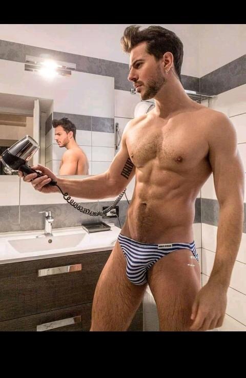 divinizimo: #divinizimo #love #gay #model #man #male  #guy #hot #hombre #underwear