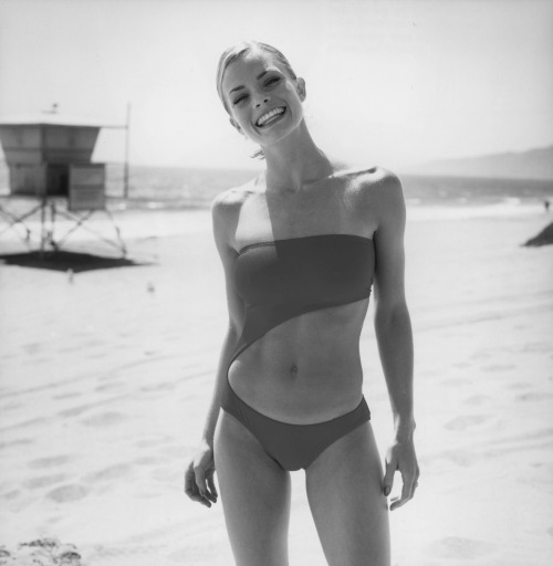 XXX analogwerk:   Jaime Pressly photographed photo