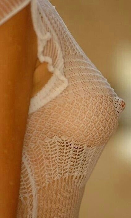 Hot Lady of the Day