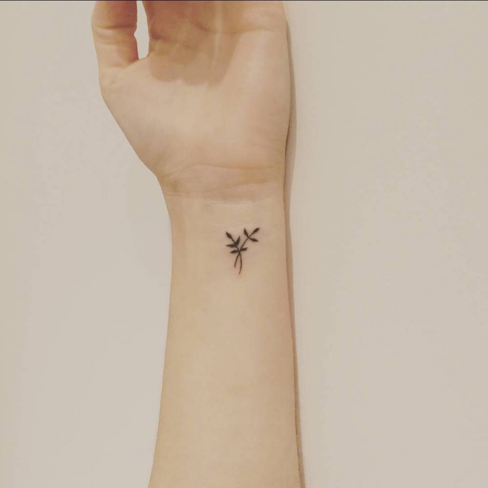 30 Wrist Tattoos Designs For Girls That Will Steal Your Heart  POPxo