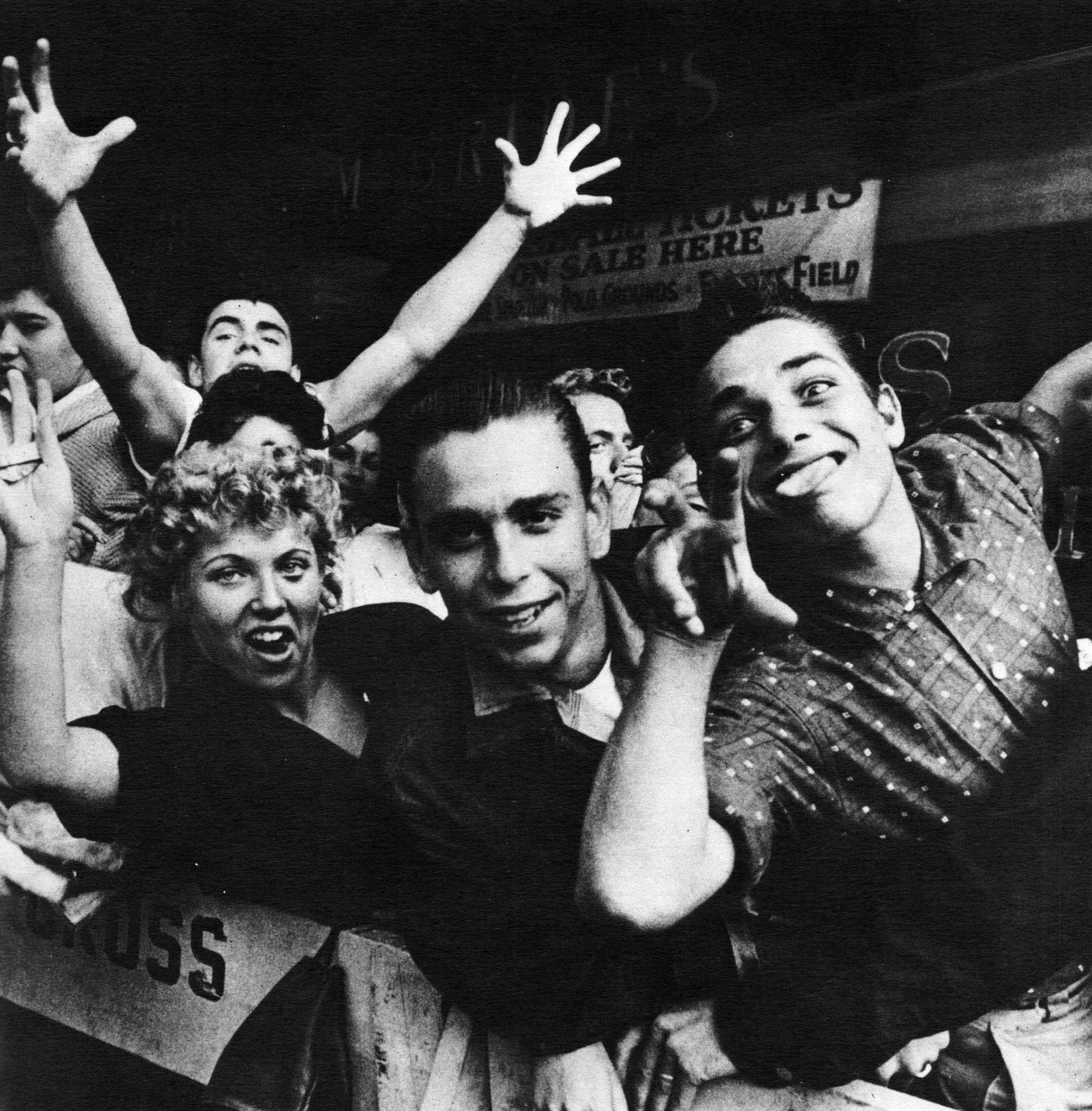updownsmilefrown:  New York teens ready for a rock and roll concert, 1957 