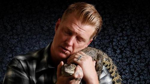 joshuathethird:“Josh Homme gets friendly with a crocodile on his visit to Darwin“