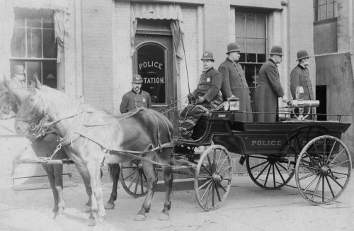 Hartford CT. Police Department wagon drawn gatling gun, 1892.